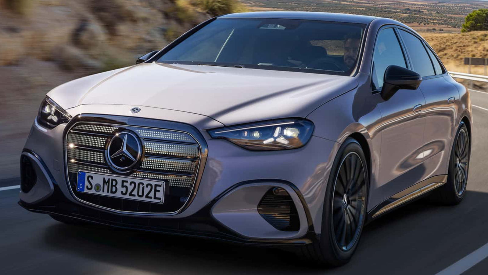 Νέα ηλεκτρική Mercedes C-Class: Με 490 άλογα και 762 χλμ. αυτονομία 